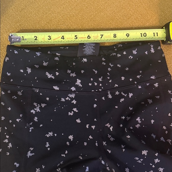 Under Armour black coldgear infrared shimmer leggings - Picture 6 of 7